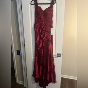 Stacee’s burgundy gown - size 4